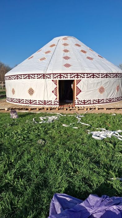 Қазақ үй Кигіз үй Қар үй Юрта