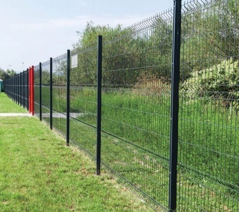 Vand garduri  din plasa bordurata