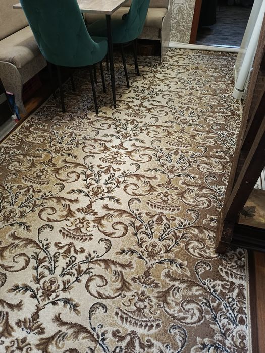 Продам ковровую дорожку