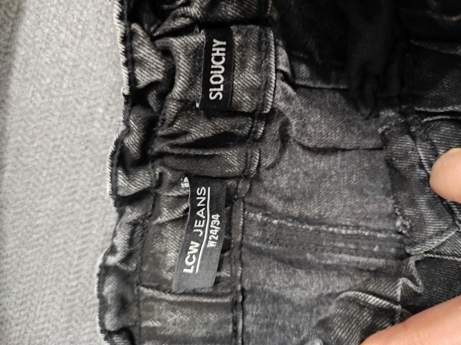 Различни модели дънки