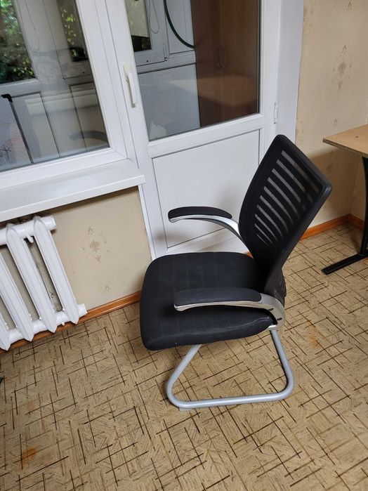 Продам стол письменный офисный