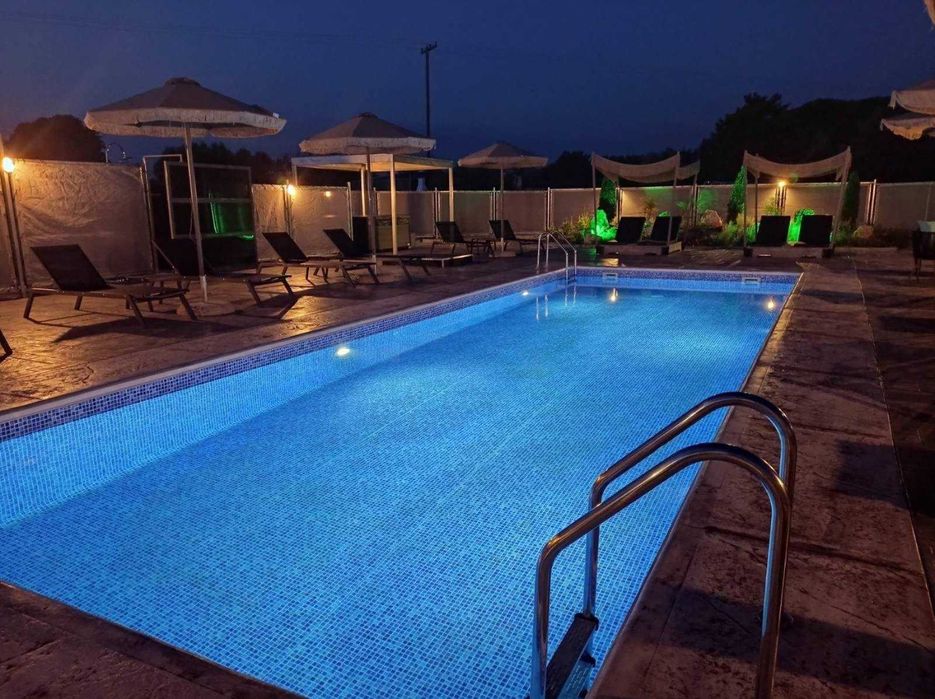 Луксозен жилищен комплекс с басейн – инвестиционен имот в Гърция