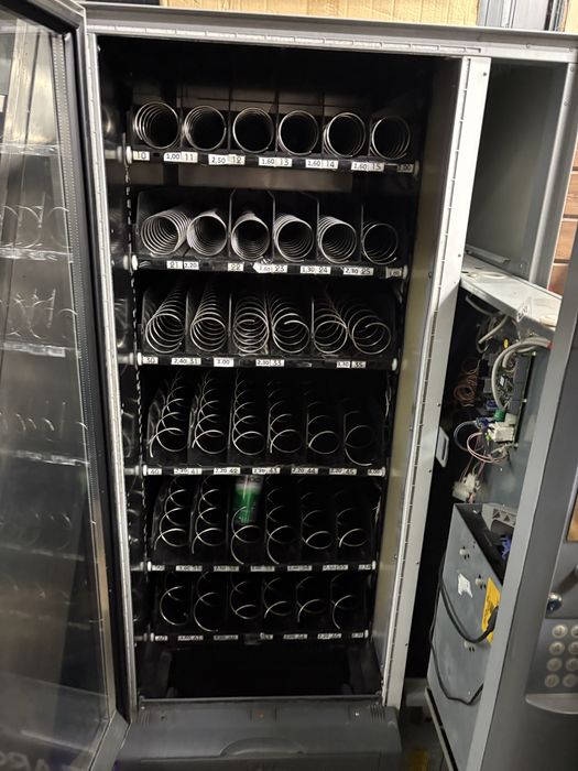 Вендинг машина снаки