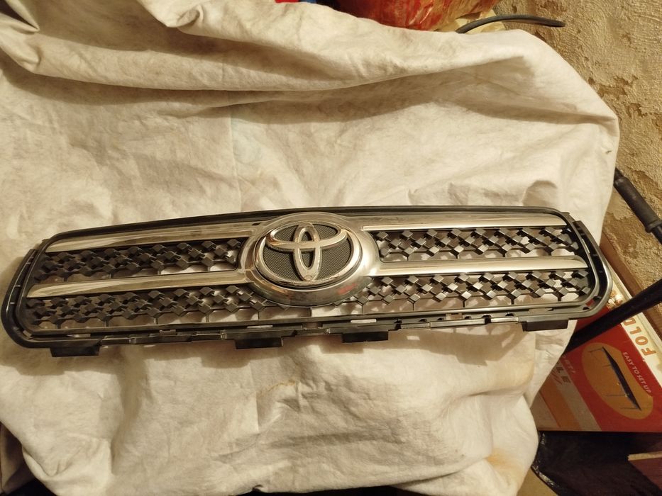 Решетка радиатора RAV4 (Рав4) 30 кузов