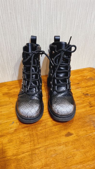 Продам сапоги для девочки