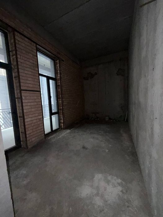 Срочно продаётся 4х комнатная квартира коробка 134 м.кв  Фрунзе