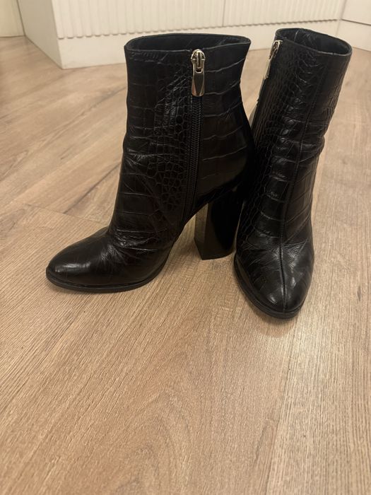 Ботильоны натуральна кожа. 38 р