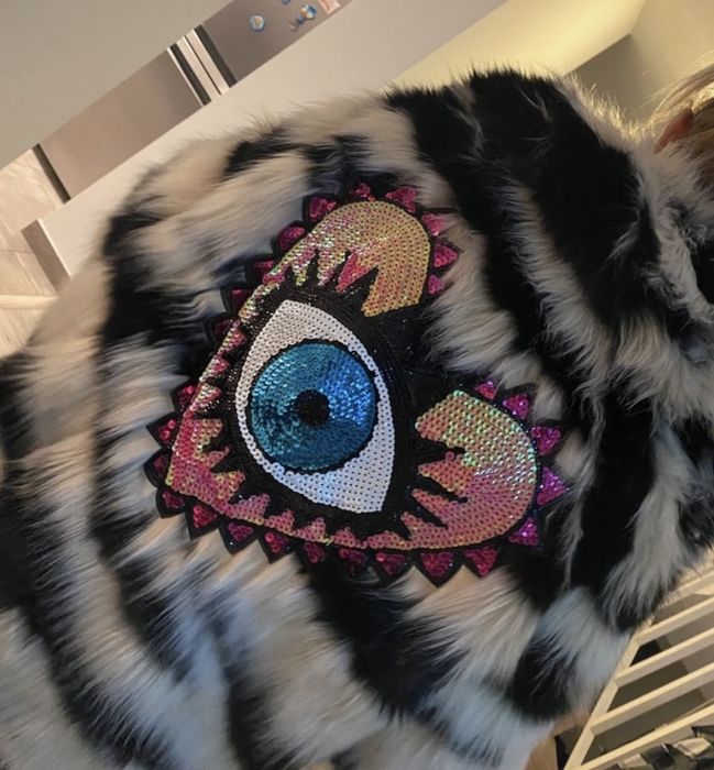 Geaca de blana desigual