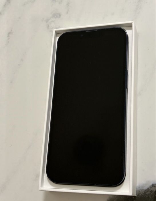IPhone 13 Midnight Blue, 128 GB la cutie, Magsafe liber de retea