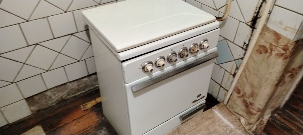 Продается газплита в отличном состоянии