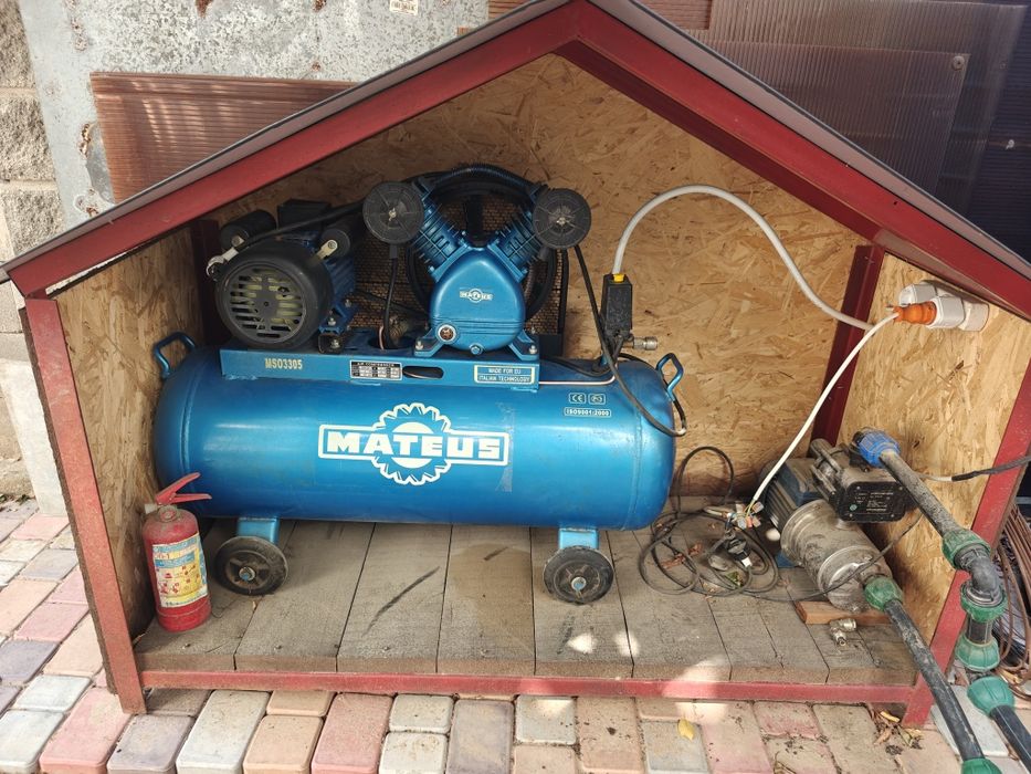 Домик/кожух под компрессор, собачья будка