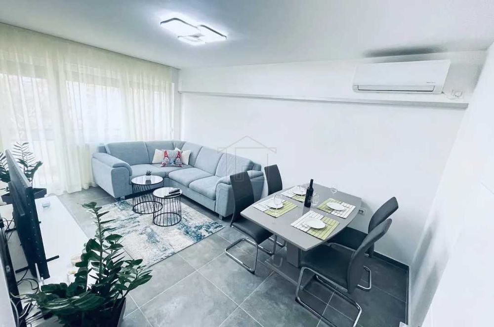 Дава се под наем Тристаен апартамент в Пловдив, Младежки Хълм - 81 кв.м за 351.9 € - Снимка #2