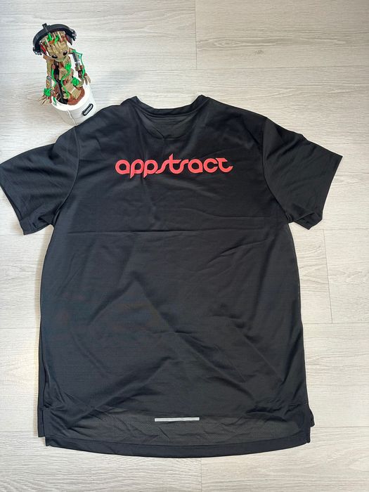 Мъжка спортна тениска Nike