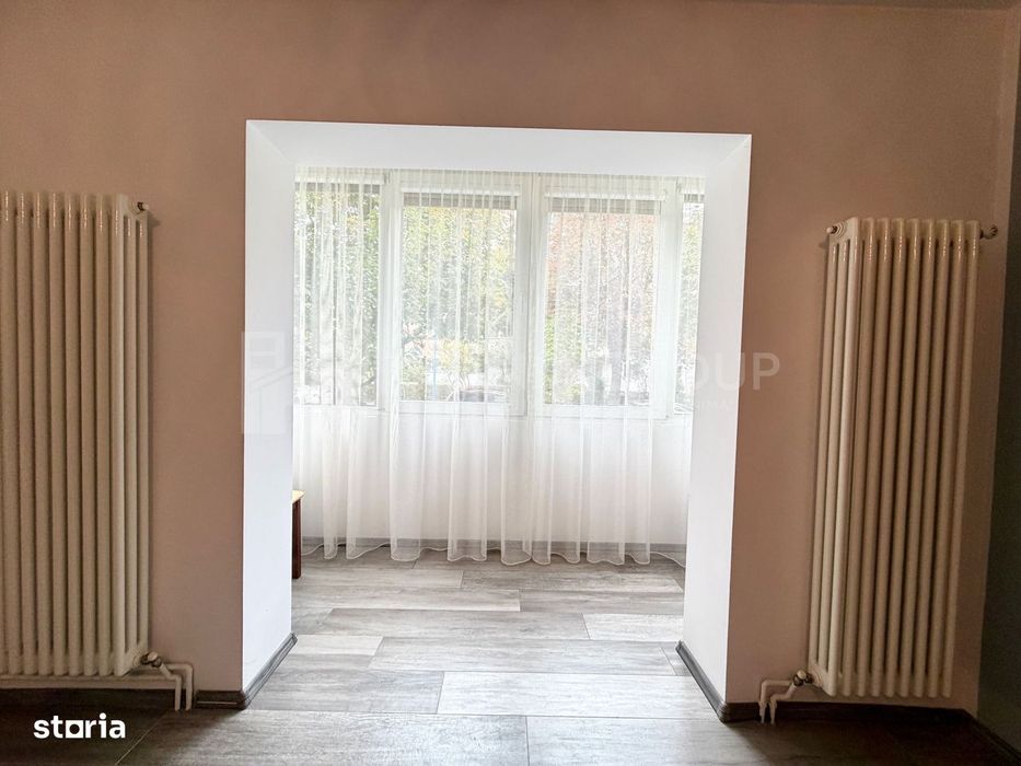 Apartament cu 3 camere, 2 bai  - zona Tractorul