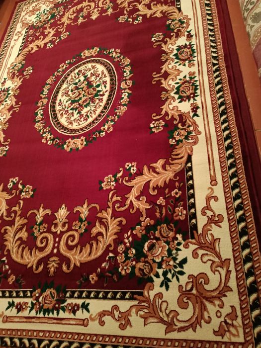 Кілем сатылады.Көп қолданылмаған.