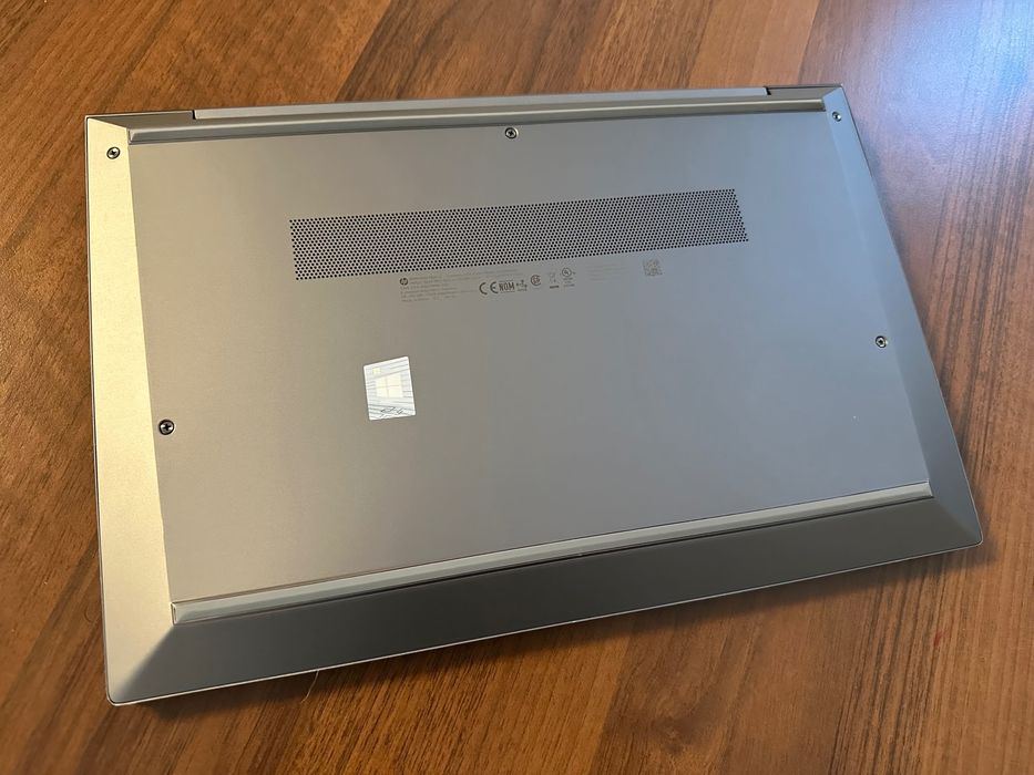 laptop Hp ZBook Firefly 14 G7 Mobile Workstation intel i5-10310U 16GB/32GB ram 256gb SSD Win11P 14inch FHD touchscreen factura TVA inclus