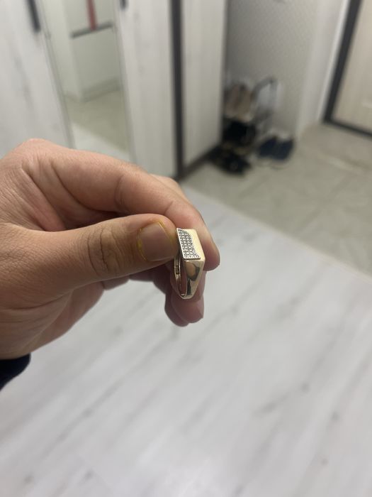 Золотое кольцо печатка 585