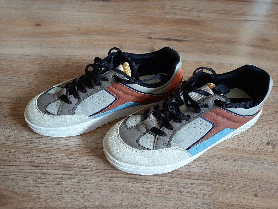 Два чифта обувки по 50лв,размер 40