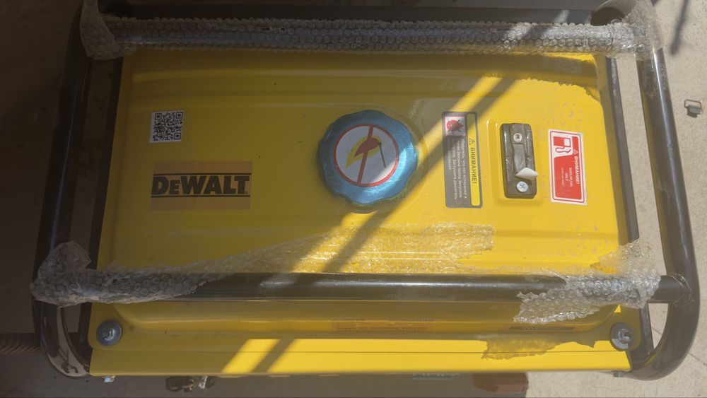 Новый генератор DeWalt