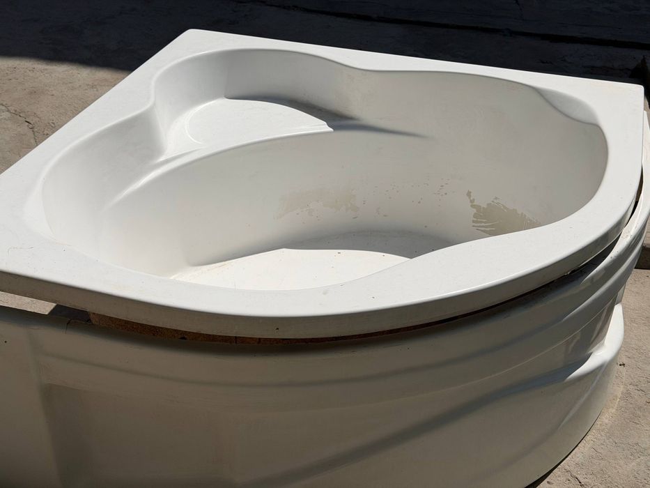 Ванна сотилади ванна