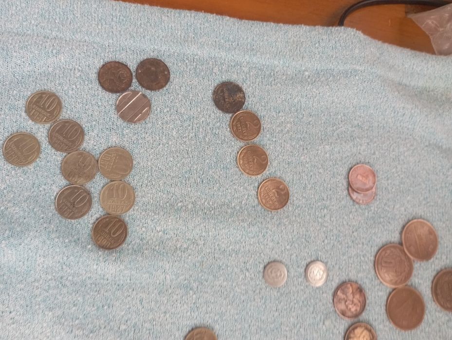 Продам разные ионеты