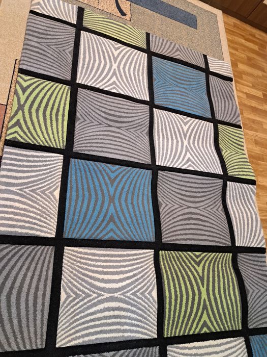 Ковры разные в идеальном состоянии