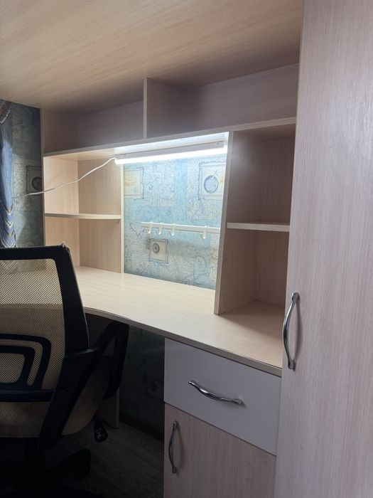 Двухъярусная кровать