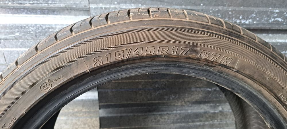 Продам одну шину 17 размер