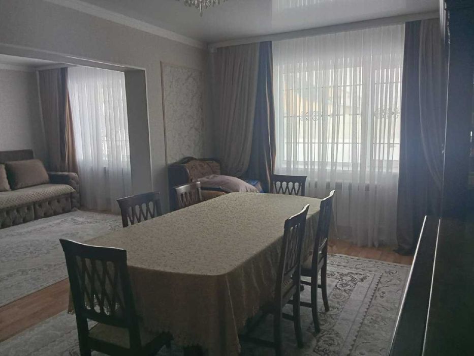 Дом, 188.6м², участок 8 сот