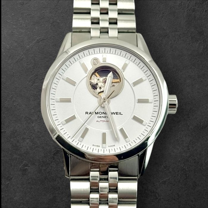 RAYMOND WEIL Freelancer Open Heart нов модел мъжки часовник