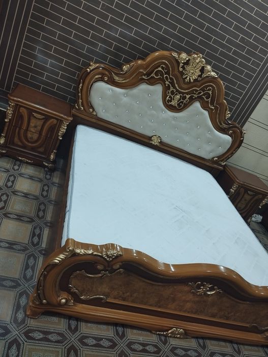 Dubayiski kravat 2ta tumba