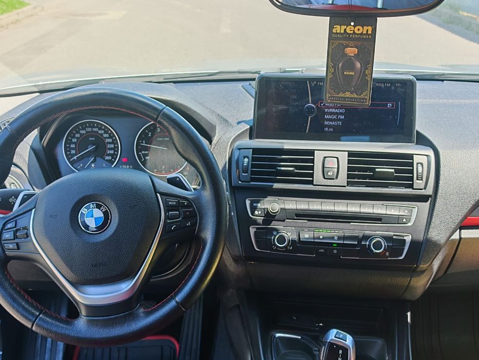 BMW seria 1 118i an 2011