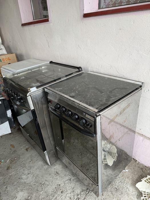 Vand aragaz de inox cu patru ochiuri