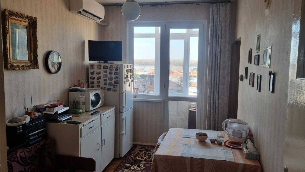 Продава се Тристаен апартамент в Силистра, Център - 67 кв.м за 510 €/кв.м - Снимка #4