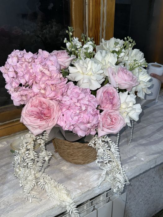 цветы в корзине, букет