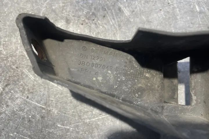Suport bara fata stanga 3B0807049B Volkswagen VW Passat 1998