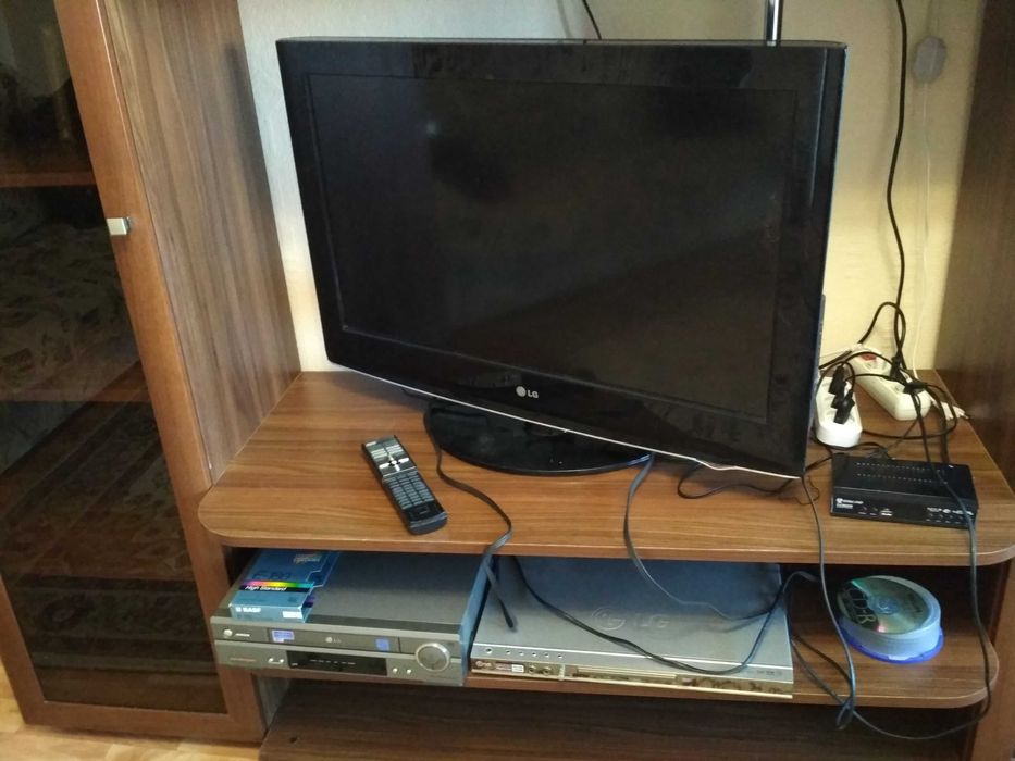 Шнуры и провода, Видеоплейер LG , 6 головок, Стерео+ЖК телевизор!