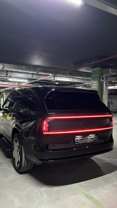Zeekr 9X Ultra Black edition