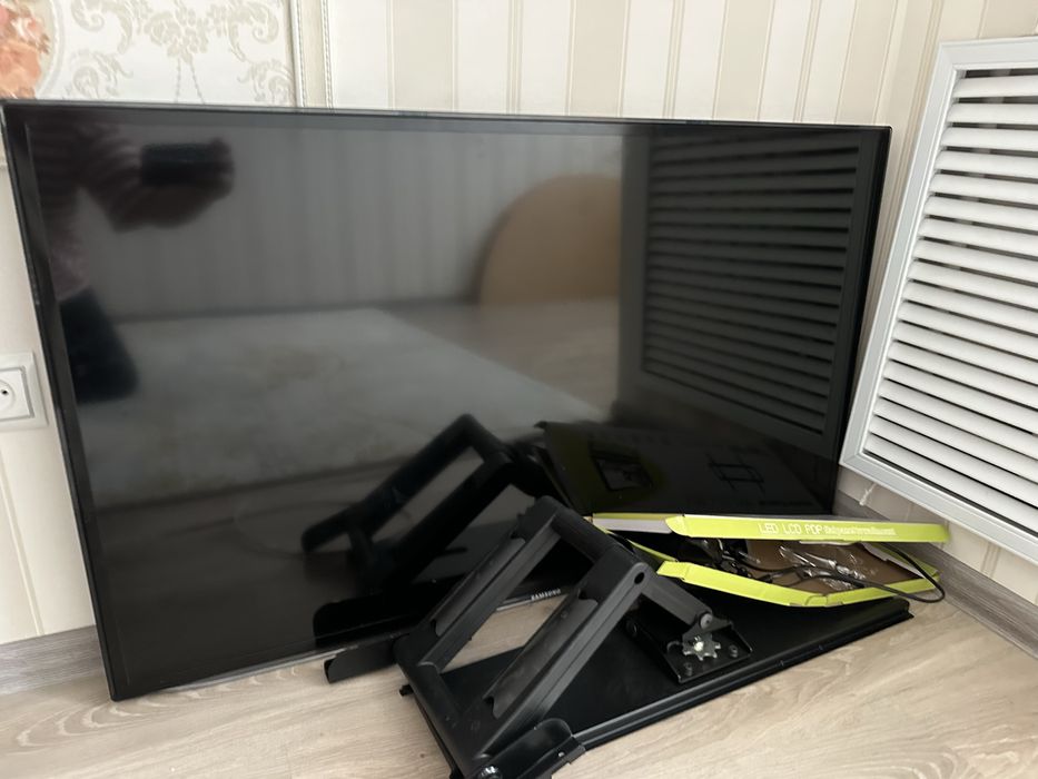телевизор 50 дм кранштейнмен бирге