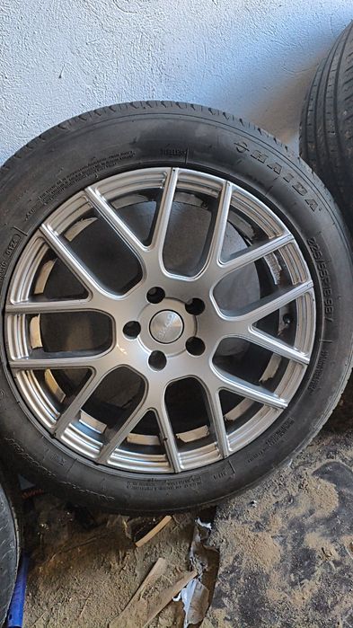 Диски r18 5x114,3