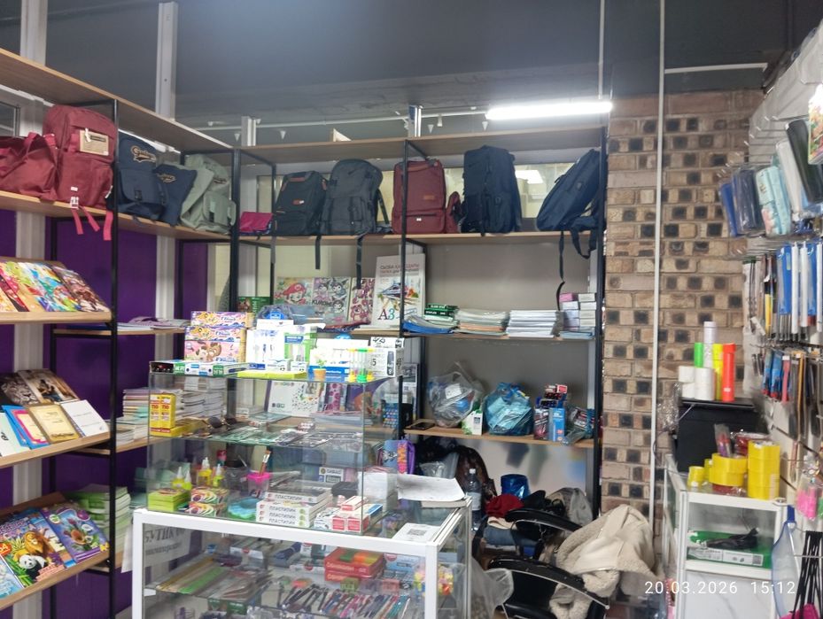 Прода стеллажи для торговых точек