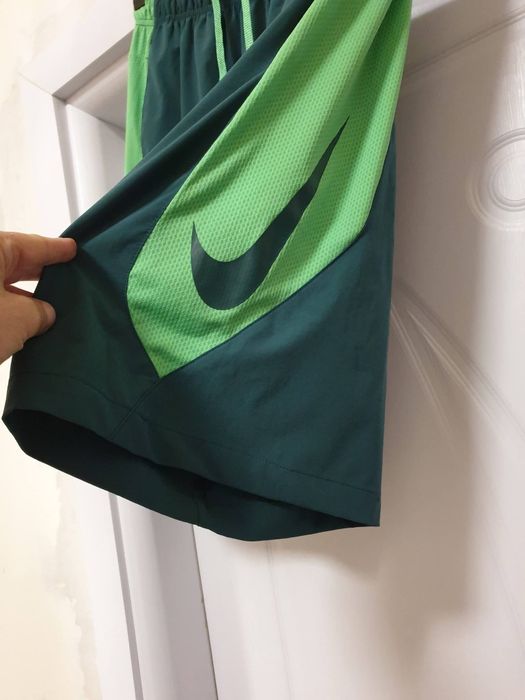 Нови.  Мъжки оригинални къси панталонки. Nike PRO .