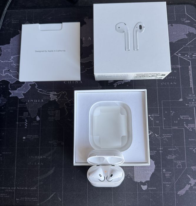 Casti Apple Airpods Gen 2 cu carcasa de incarcare Lightning MV7N2ZM/A