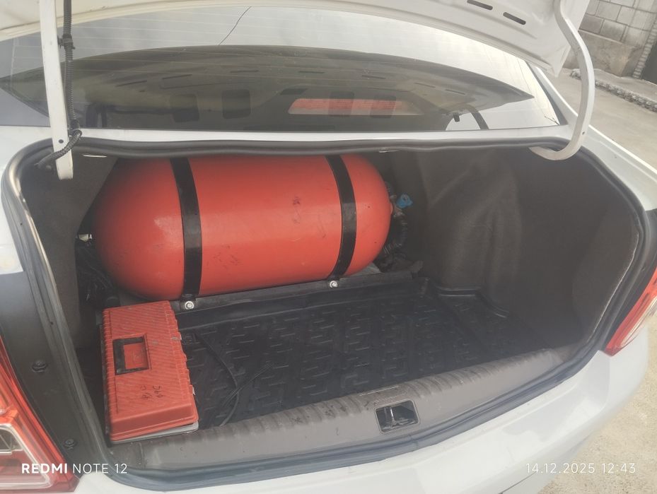 Kobalt sotiladi moshina toza