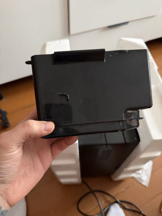 Кофемашинка Delonghi