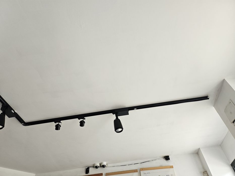 Прожектори , лампи