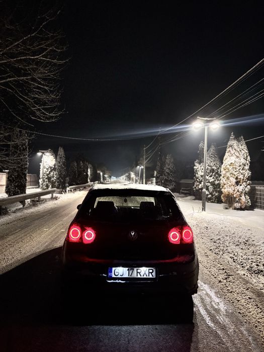 Vand sau schimb golf 5 1.9 tdi