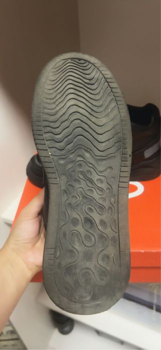 Продам кожанные детские ботинки