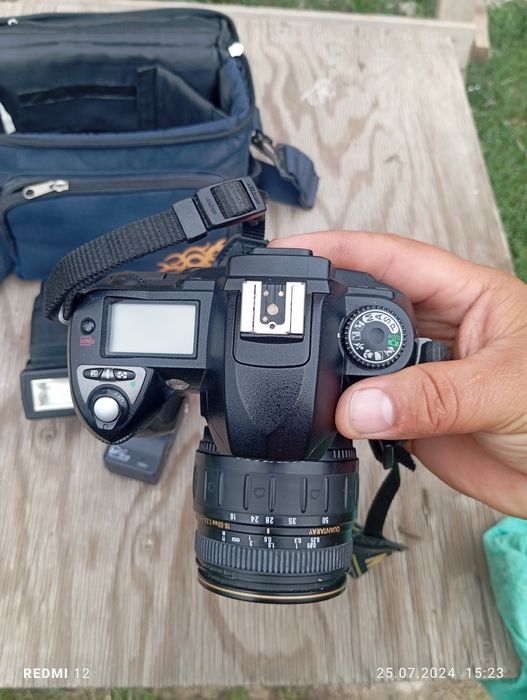 Фотоаппарат профессиональный Nikon D70