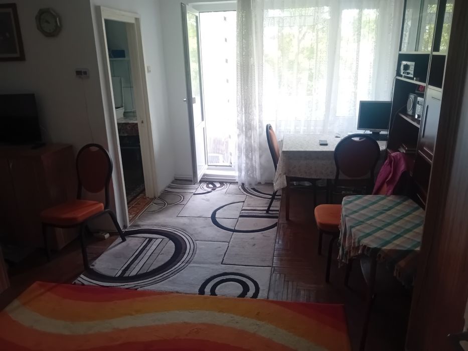Garsoniera mare 34mp Darmanesti etaj 3 renovata centrala balcon